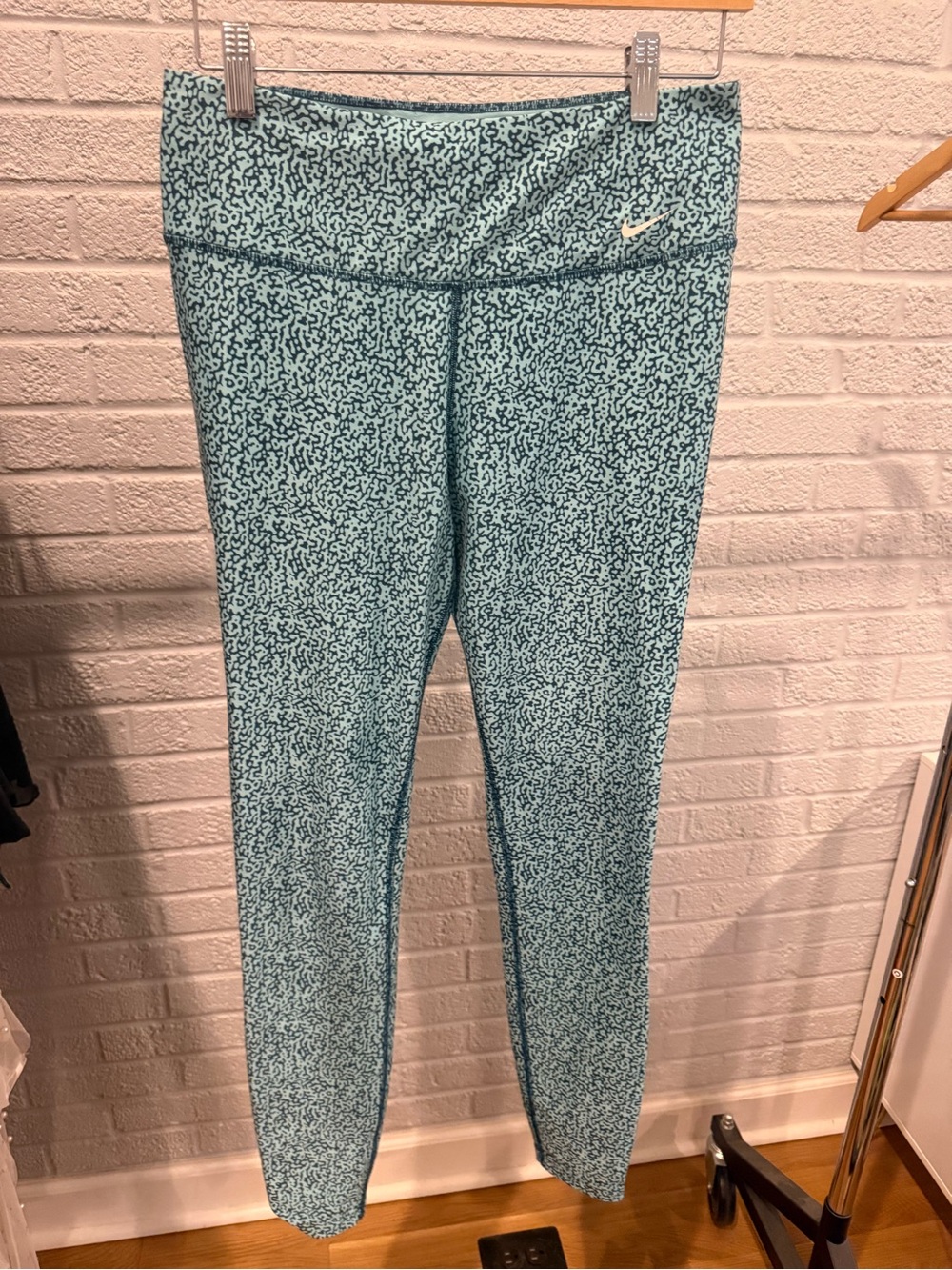 Nike Women’s Aqua Speckled Leggings